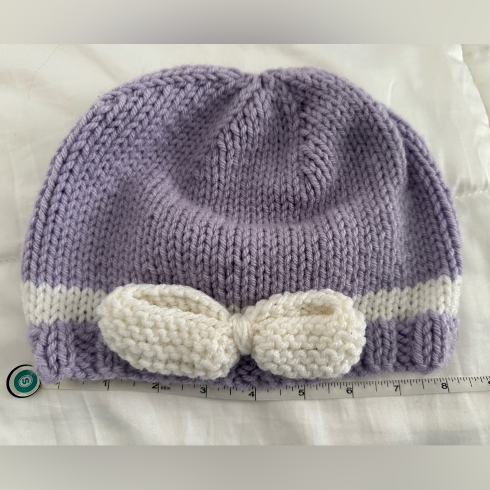 Handmade lilac child’s hat - meassurements in photos